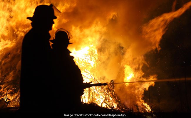 इंडोनेशिया में ईंधन भंडारण डिपो में आग लगने से 16 की मौत, दर्जनों घायल